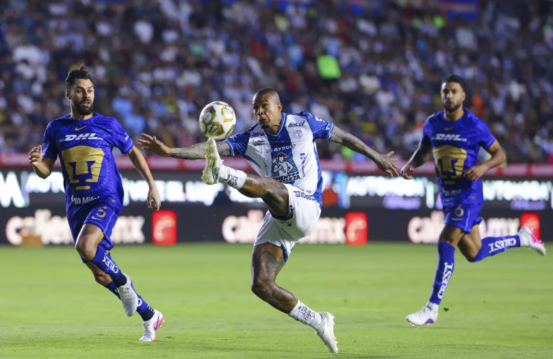 Pachuca bat Pumas lors de la demi-finale aller de la Liga MX 2026