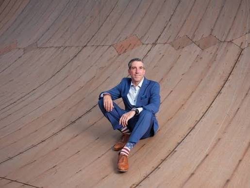 From Legacy Markets to Distributed Ledgers: Thomas Carter&rsquo;s Financial Lens